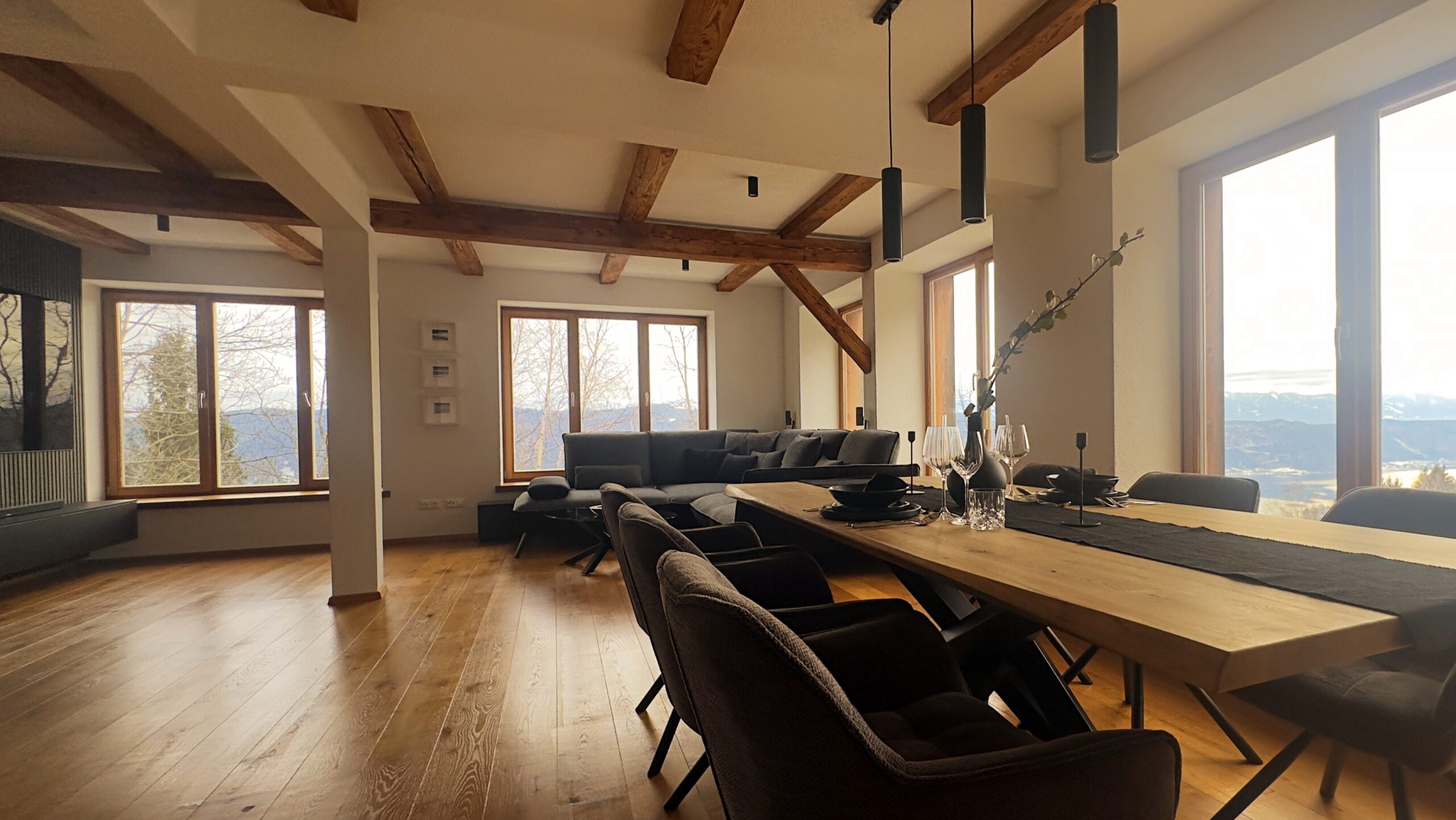 WOHNUNG• APARTMENT • WANDERN • BERG • IDYLLE • LUXUS • WELLNESS • ERHOLUNG • WHIRLPOOL • POOL • SAUNA • OSSIACHER SEE • FAMILIE • ROMANTIK